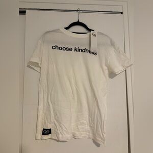 NWT QUEER EYE T SHIRT "CHOOSE KINDNESS"